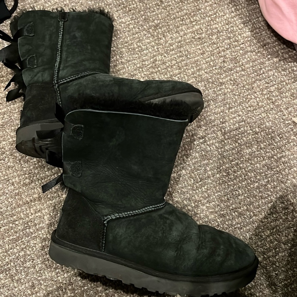 Ugh Bailey Bow Boots size 8